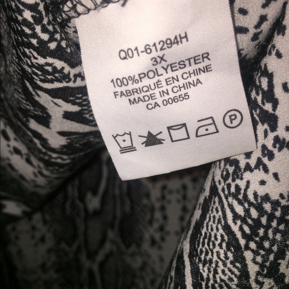 Plus Size Top - Picture 6 of 6